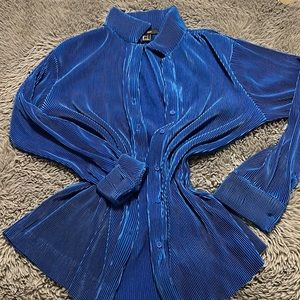 Forever 21 blue silky top size small